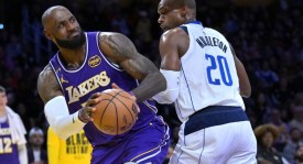 詹姆斯28+10+12里夫斯18分 湖人大胜送独行侠9连败