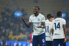 2-0！4-3！欧洲足坛疯狂夜，国米爆冷出局无缘争冠，多特蒙德13连胜门兴